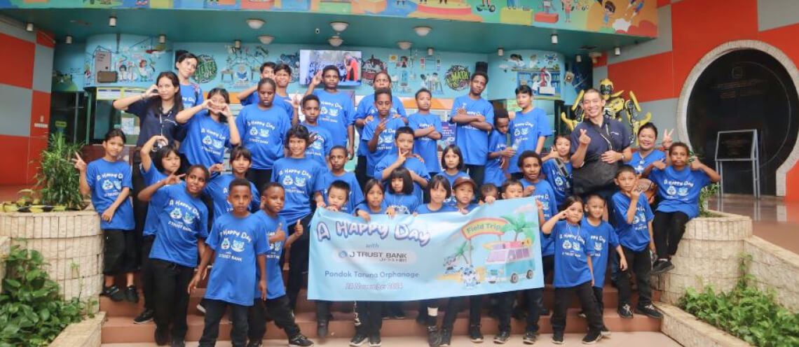 A Happy Day With J Trust Bank Field Trip Edukatif Bersama Panti Asuhan Pondok Taruna